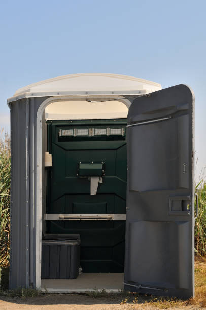 Best High-end porta potty rental  in Rossville, KS
